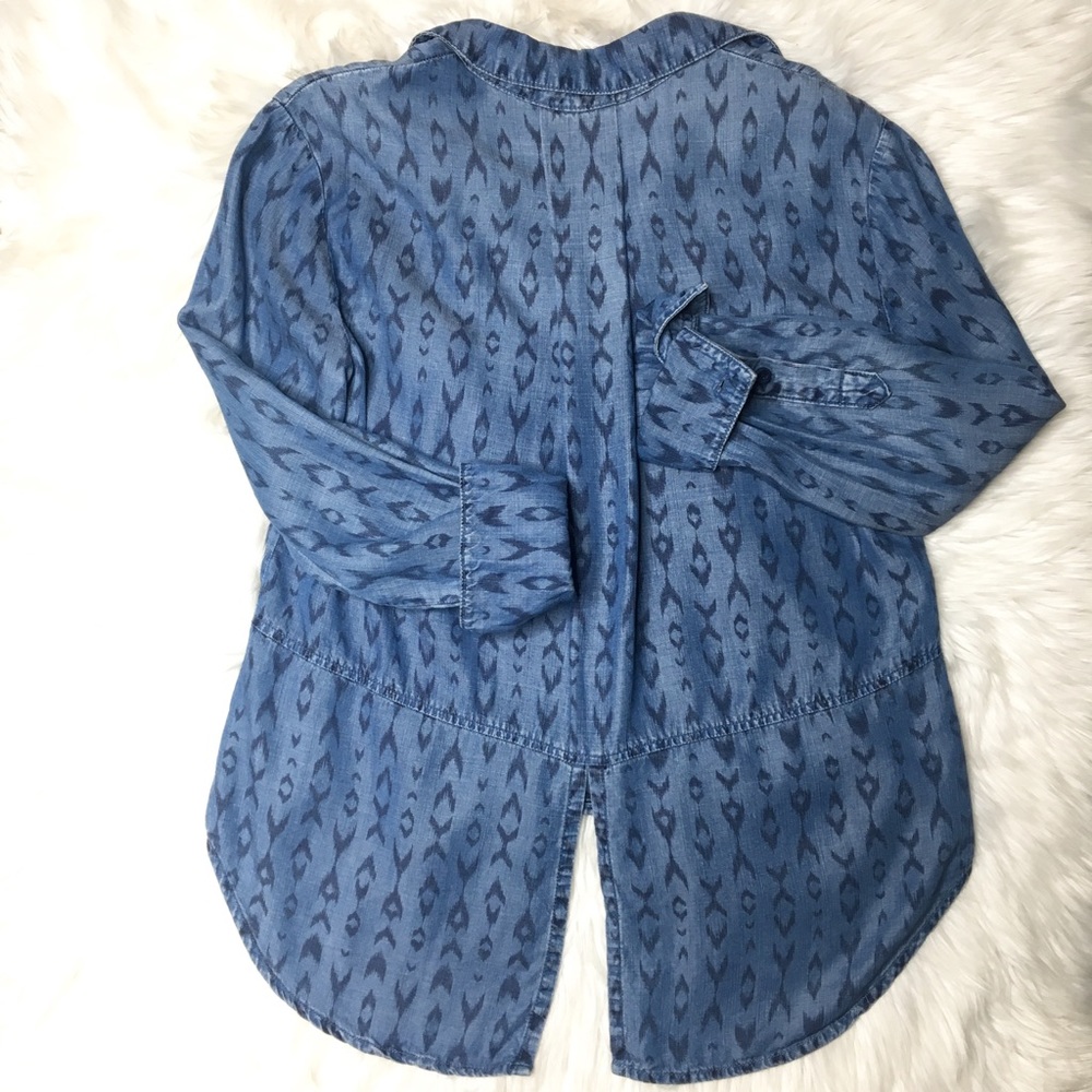 Anthro Cloth & Stone Chambray Ikat Print Shirt